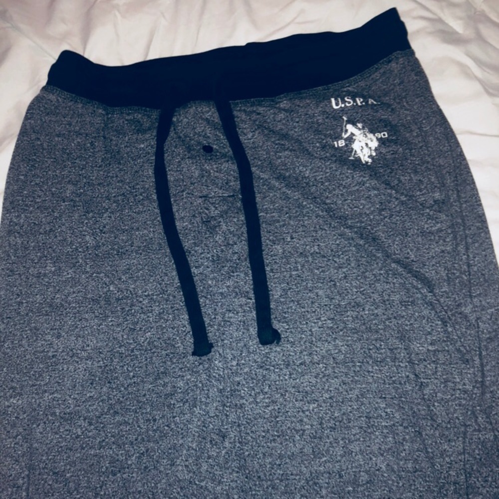 35$⬇️ Men’s XL Grey Polo sleepwear